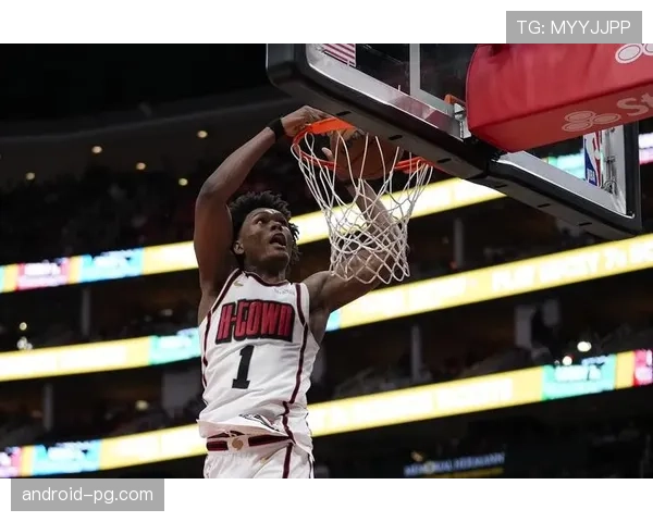 火箭阿门汤普森三分回暖 空间型四号位提供进攻新解法